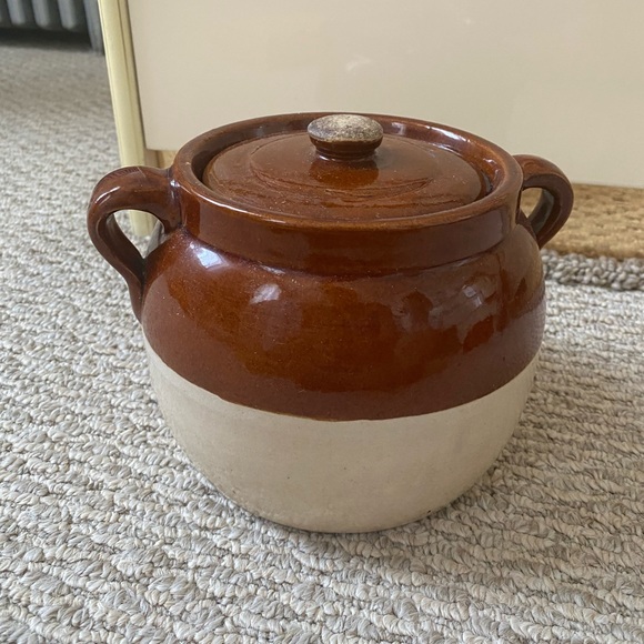 VINTAGE LARGE CERAMIC JAR FOR STORAGE OR COOKING HONEY POT SHAPE - Picture 3 of 4